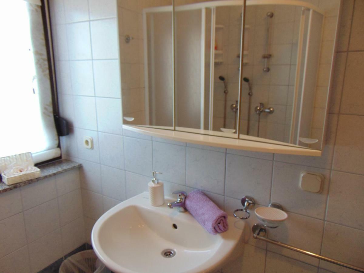 Apartment Mia Malinska Bagian luar foto