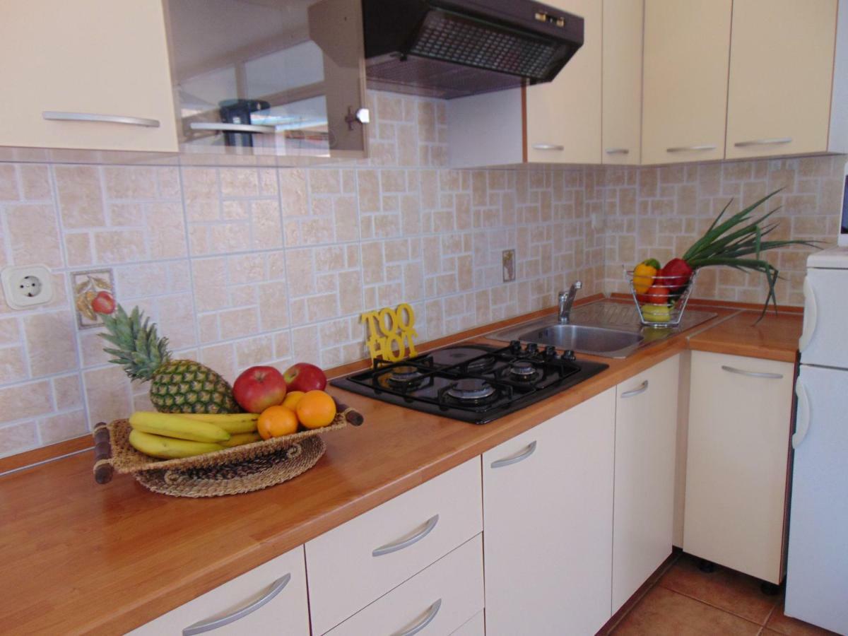 Apartment Mia Malinska Bagian luar foto