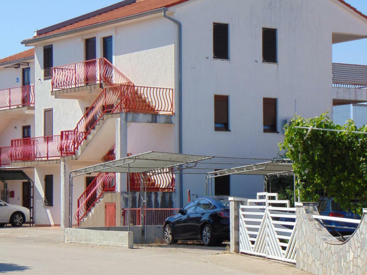 Apartment Mia Malinska Bagian luar foto